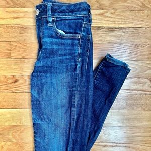 AE Medium Wash High Rise Jegging